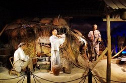 Экспонаты музея истории Шанхая